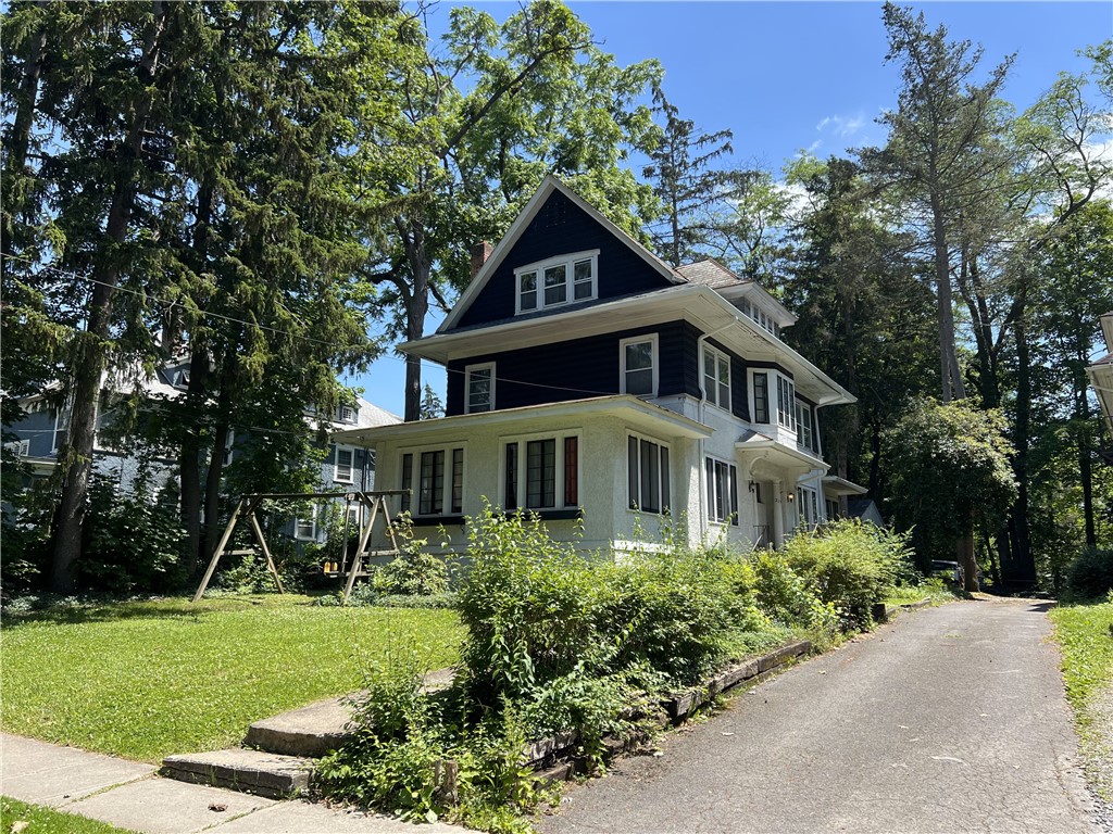 215 Dearborn Place