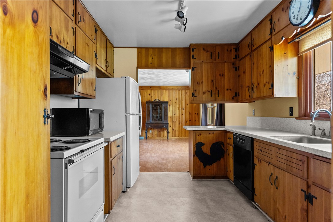 316 Comstock Road, Ithaca, New York image 3
