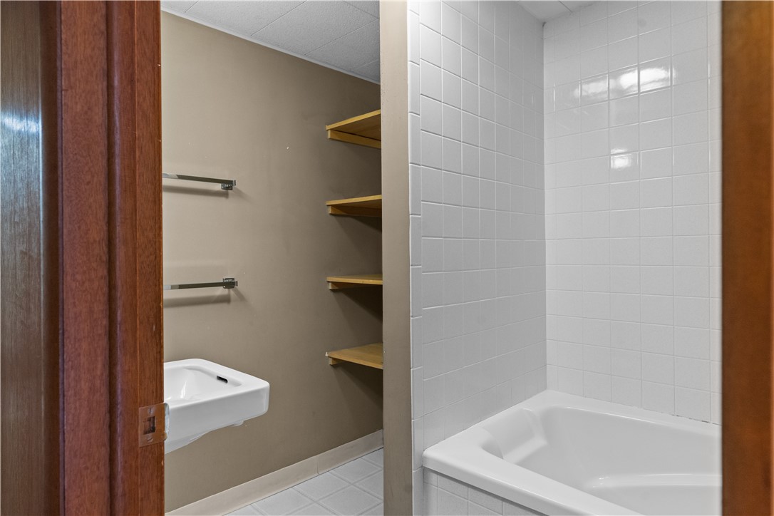 316 Comstock Road, Ithaca, New York image 32