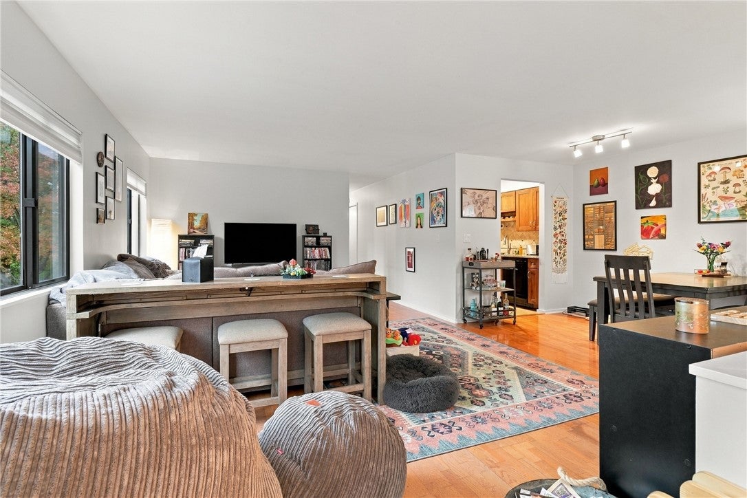 210 Wildflower Drive 4