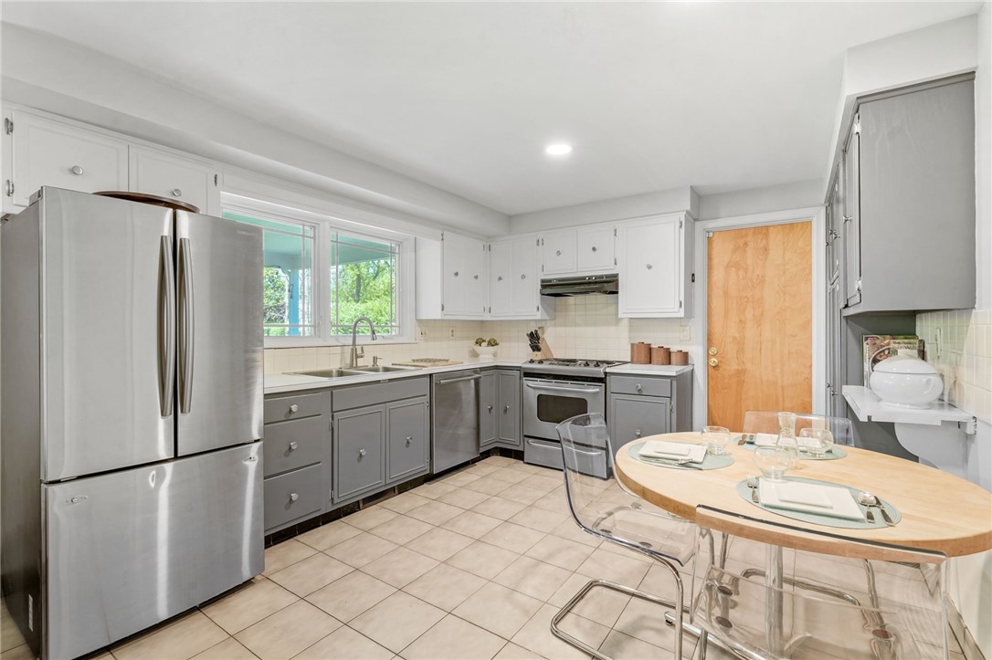 306 Winthrop Drive, Ithaca, New York image 9