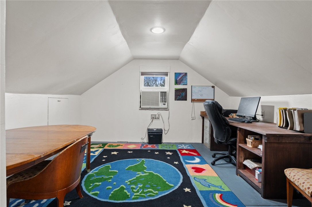 902 N Tioga Street, Ithaca, New York image 41