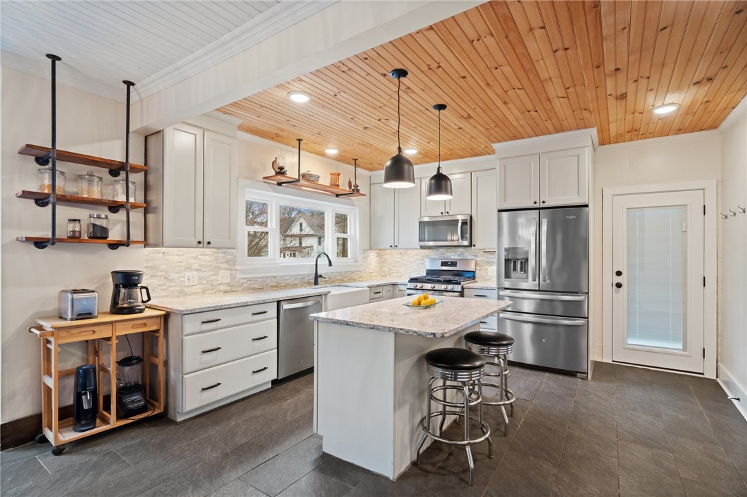 902 N Tioga Street, Ithaca, New York image 17