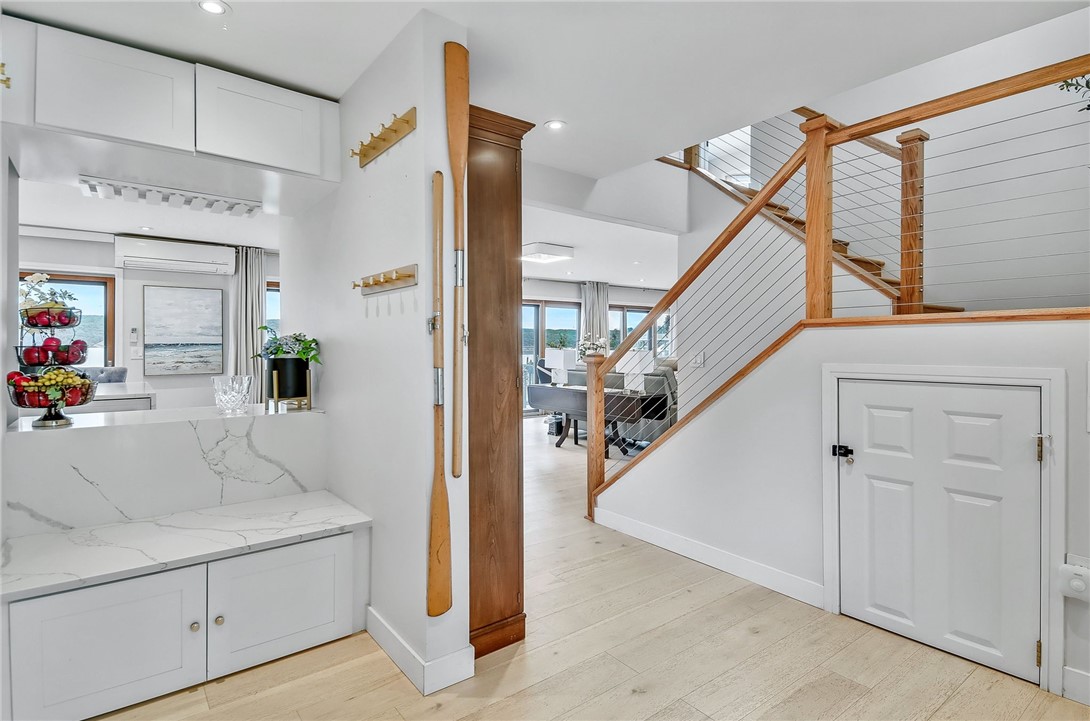 22 Ladoga Park Road W