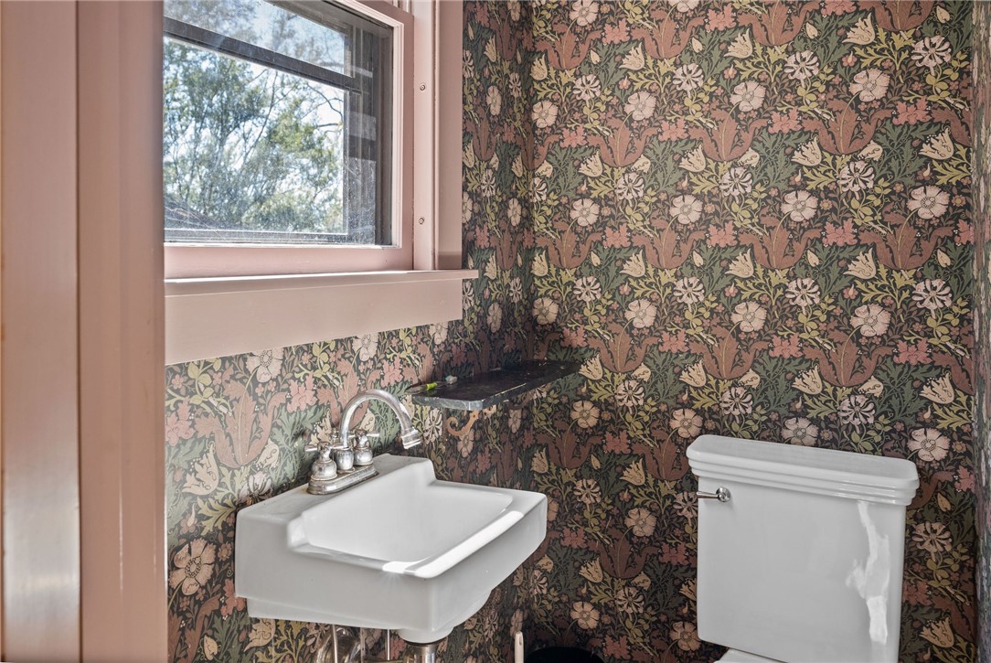 206 Elmwood Avenue, Ithaca, New York image 12