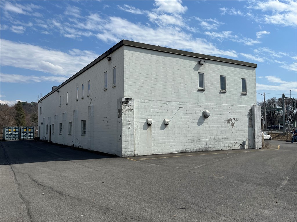 703 & 705 Willow Avenue