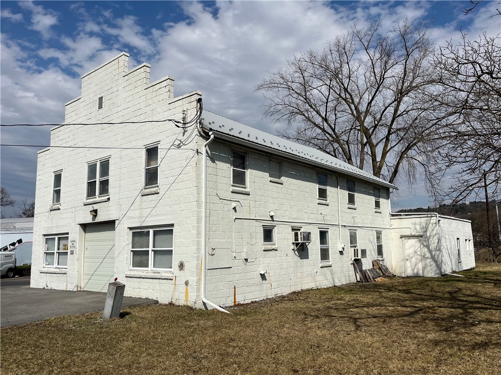 703 & 705 Willow Avenue