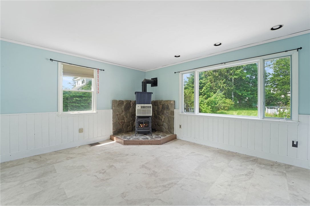 63 Floral Avenue, Cortland, New York image 14