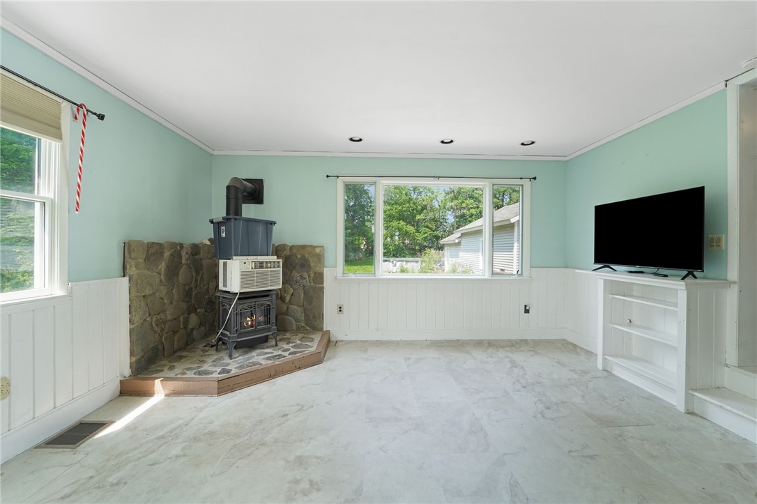 63 Floral Avenue, Cortland, New York image 13