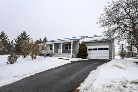 Homes For Sale - 5 Marion Lane<br/> Lansing, NY 14882