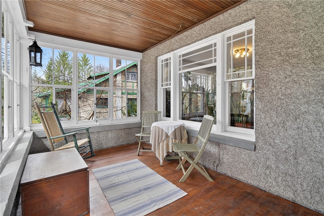 106 Pasadena Avenue