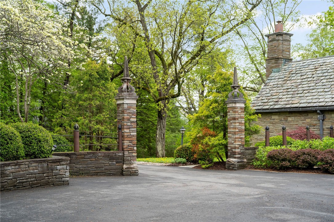 511 Cayuga Heights Road, Ithaca, New York image 4