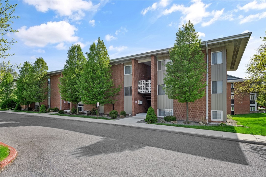 2250 N Triphammer Road #EL3, Lansing, New York image 1
