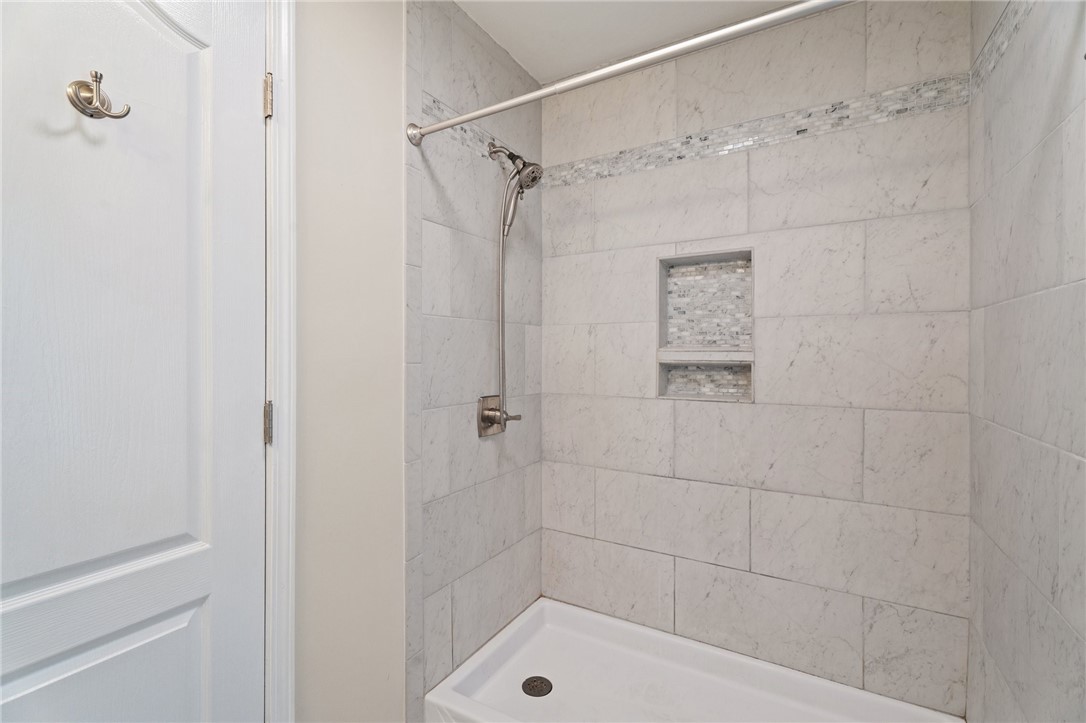 10 Janivar Drive, Lansing, New York image 17