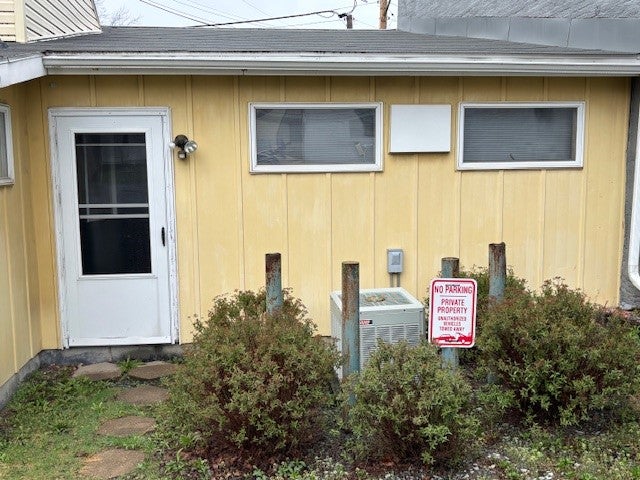 7185 Main Street