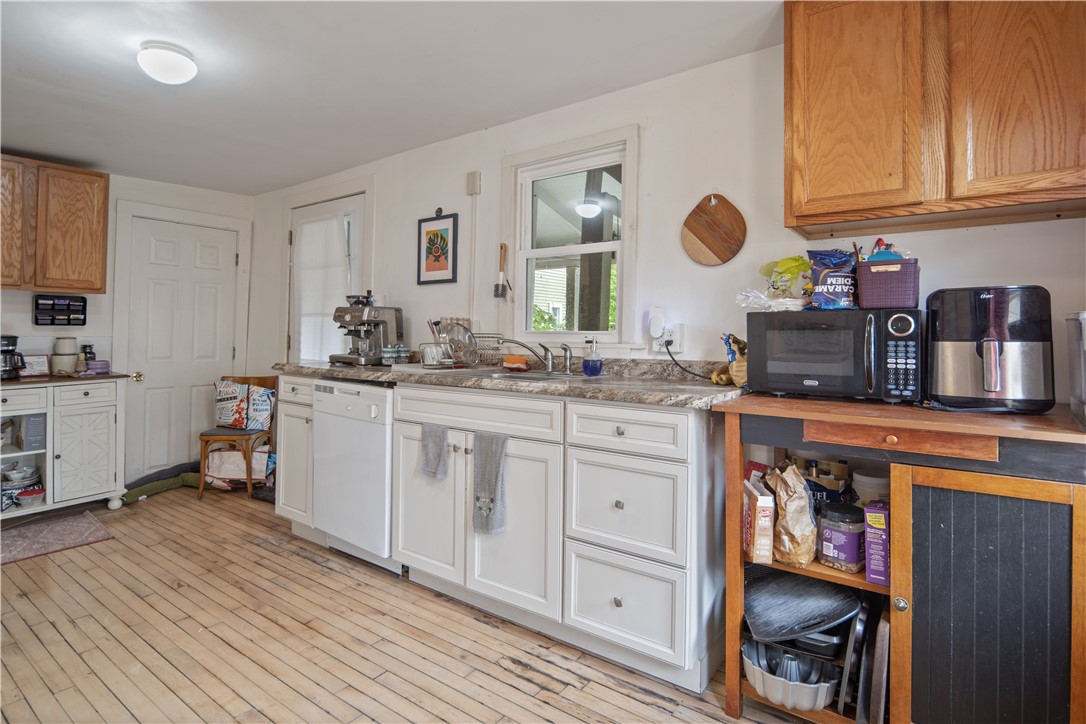 108 Esty Street, Ithaca, New York image 16