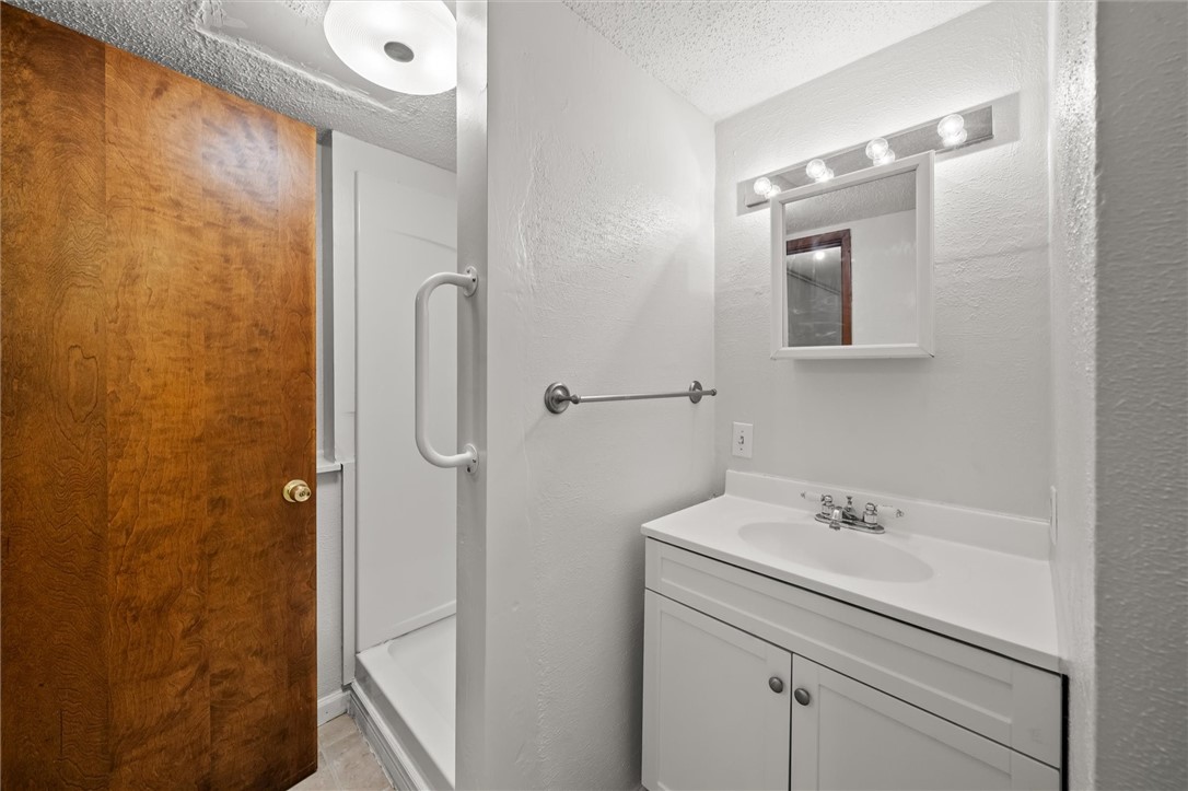134 Brook, Lansing, New York image 33