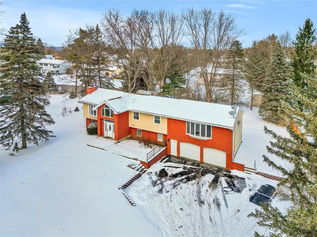 134 Brook, Lansing, New York image 38