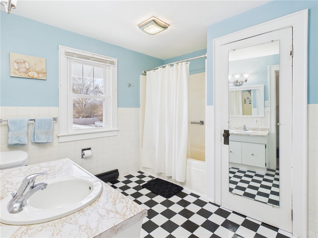 11 Parker Avenue, Cortland, New York image 16