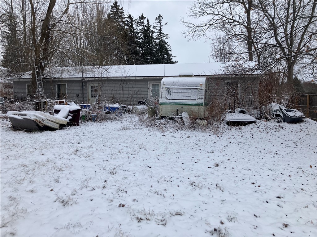 2124 Chapman Road