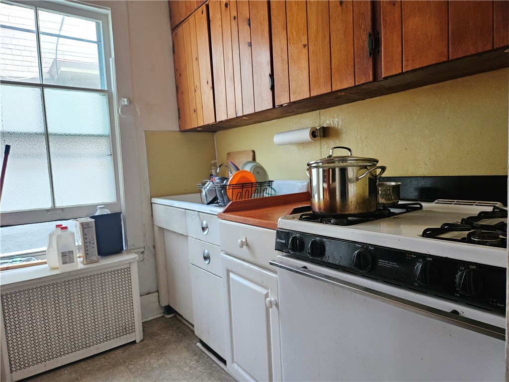 607 N Cayuga Street 1F