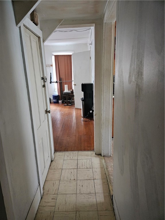 607 N Cayuga Street 1F