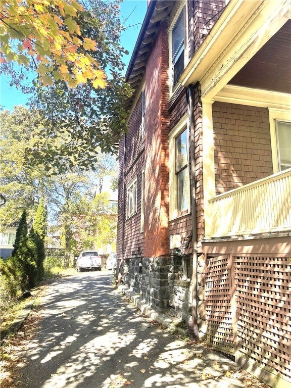 506 E Seneca Street