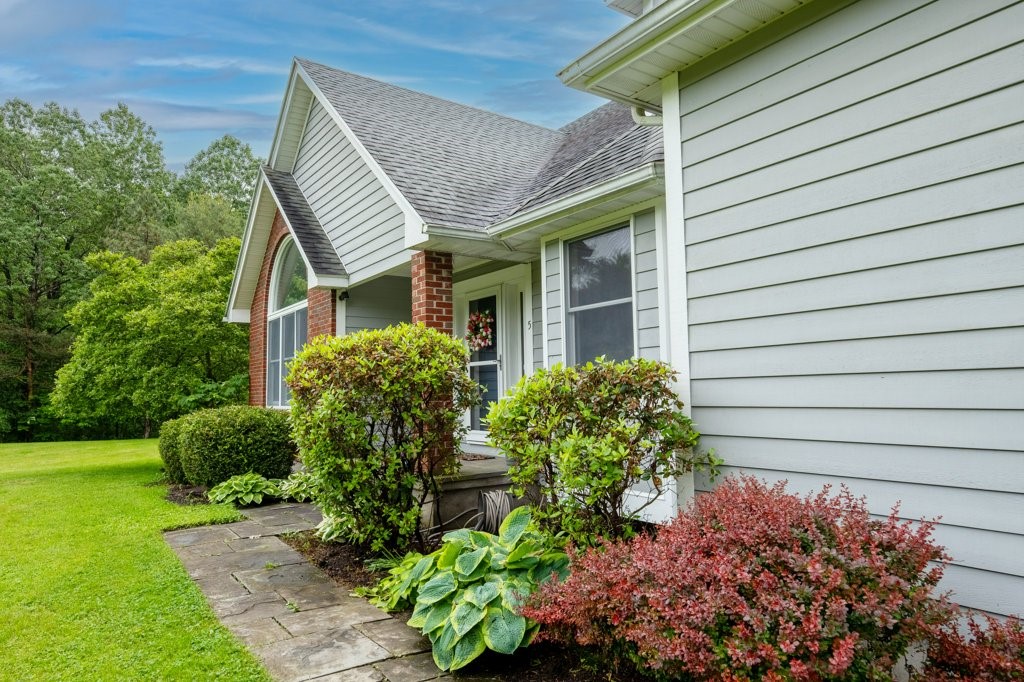 5 Arrowood Lane
