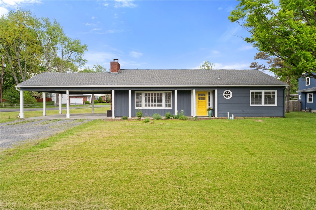2219 N Triphammer Road, Ithaca, New York image 1