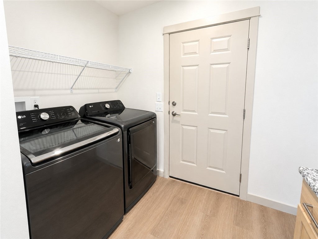 88 E Main Street 19