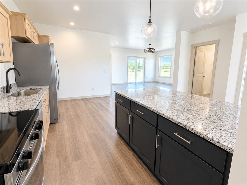 88 E Main Street 19