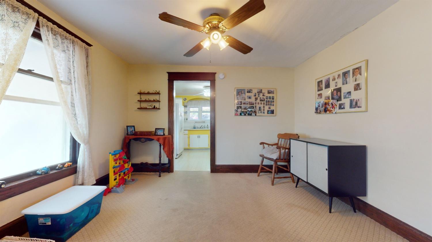 Ithaca, New York 14850, United States, 4 Bedrooms Bedrooms, ,1 BathroomBathrooms,Residential,Pending,69908