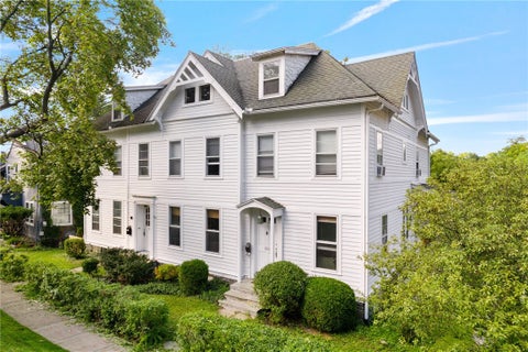 Photo for 101-05 Giles Street