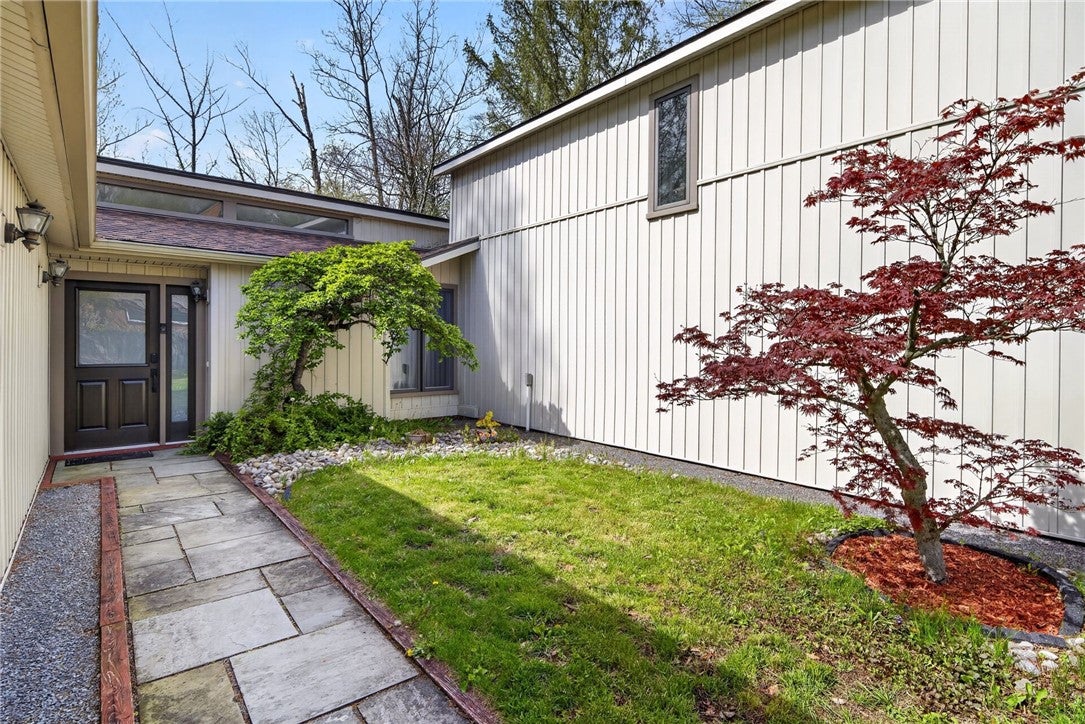 311 Saint Catherines Circle