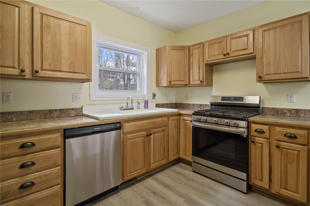 107 Barrows Street, Groton, New York image 16