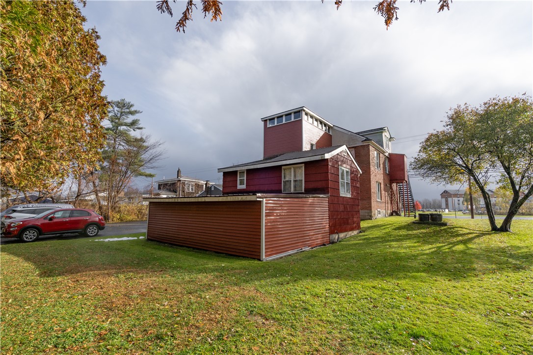 447-449 NY 31