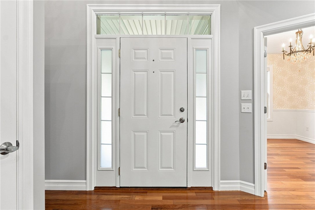 9 Woodland Way