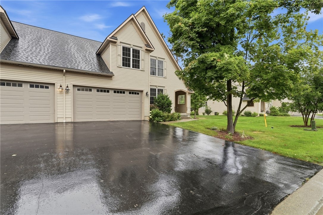 9 Woodland Way