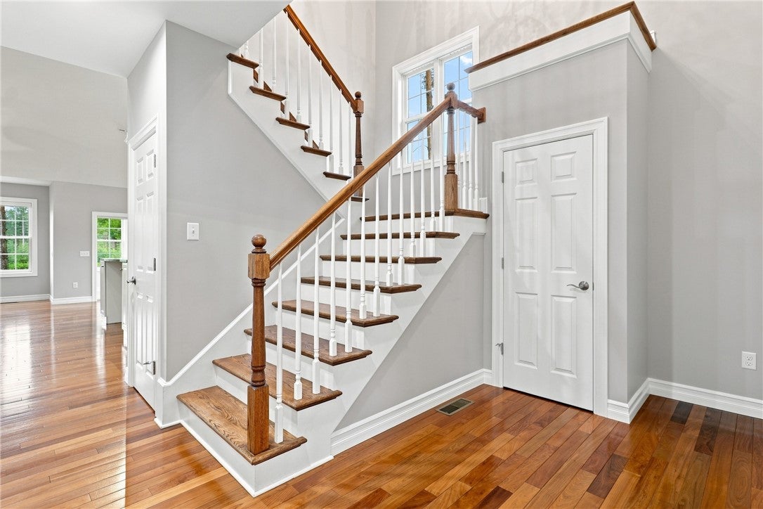 9 Woodland Way