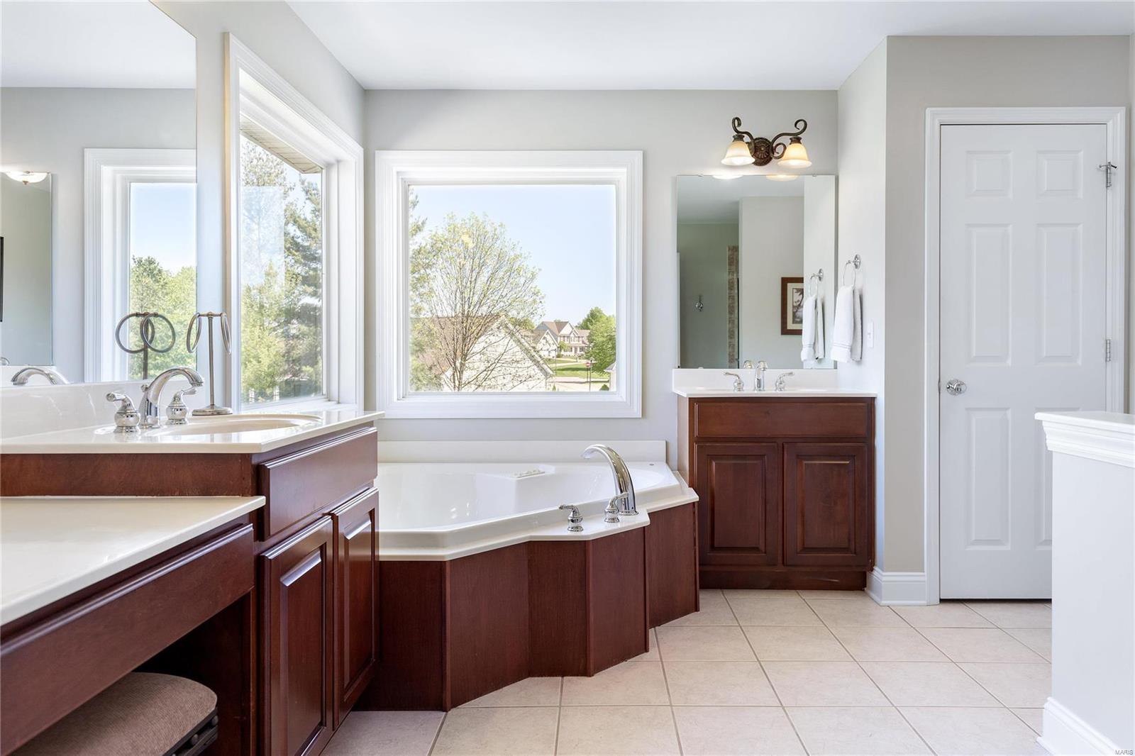 Estates at Dardenne Ridge - Residential