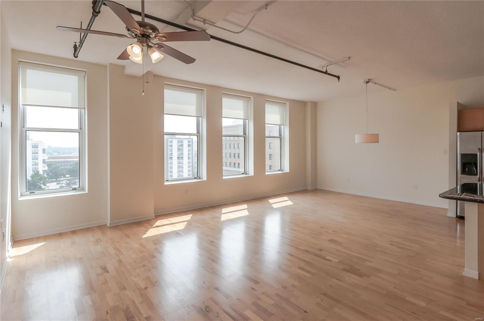 1501 Locust St 909