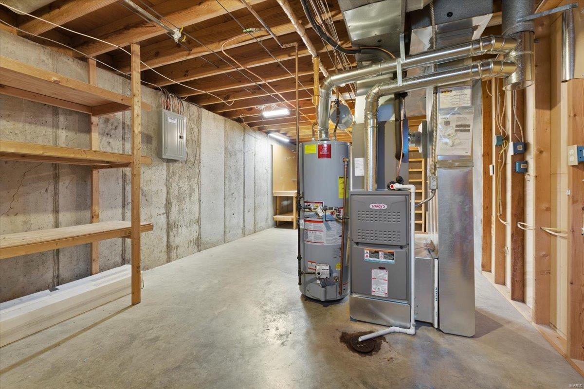 COUNTRY LANE WOODS II PLAT 4 - Residential