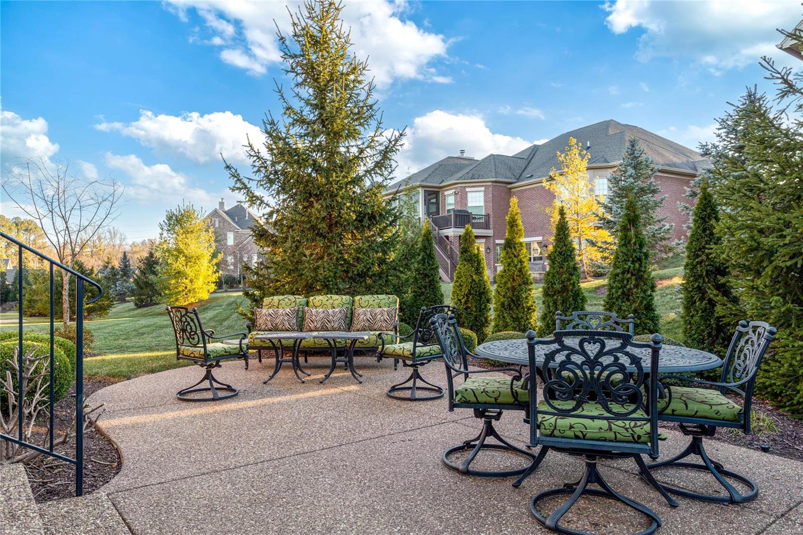 Enclave Bellerive Seven - Residential