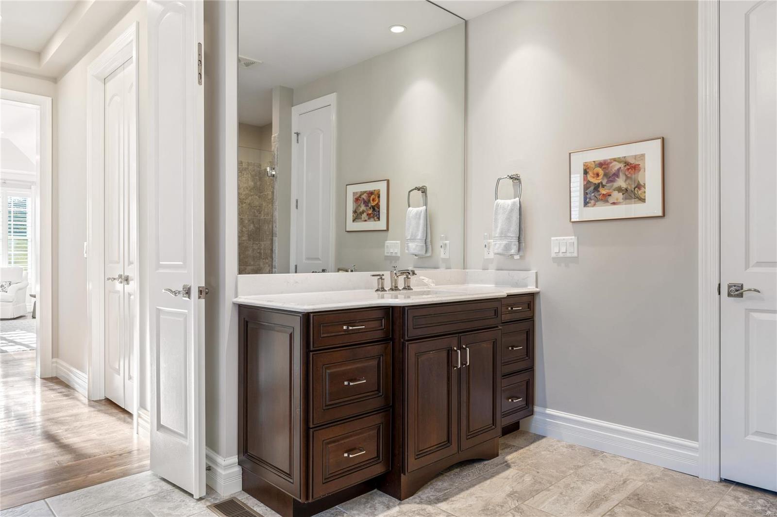 Enclave Bellerive Seven - Residential