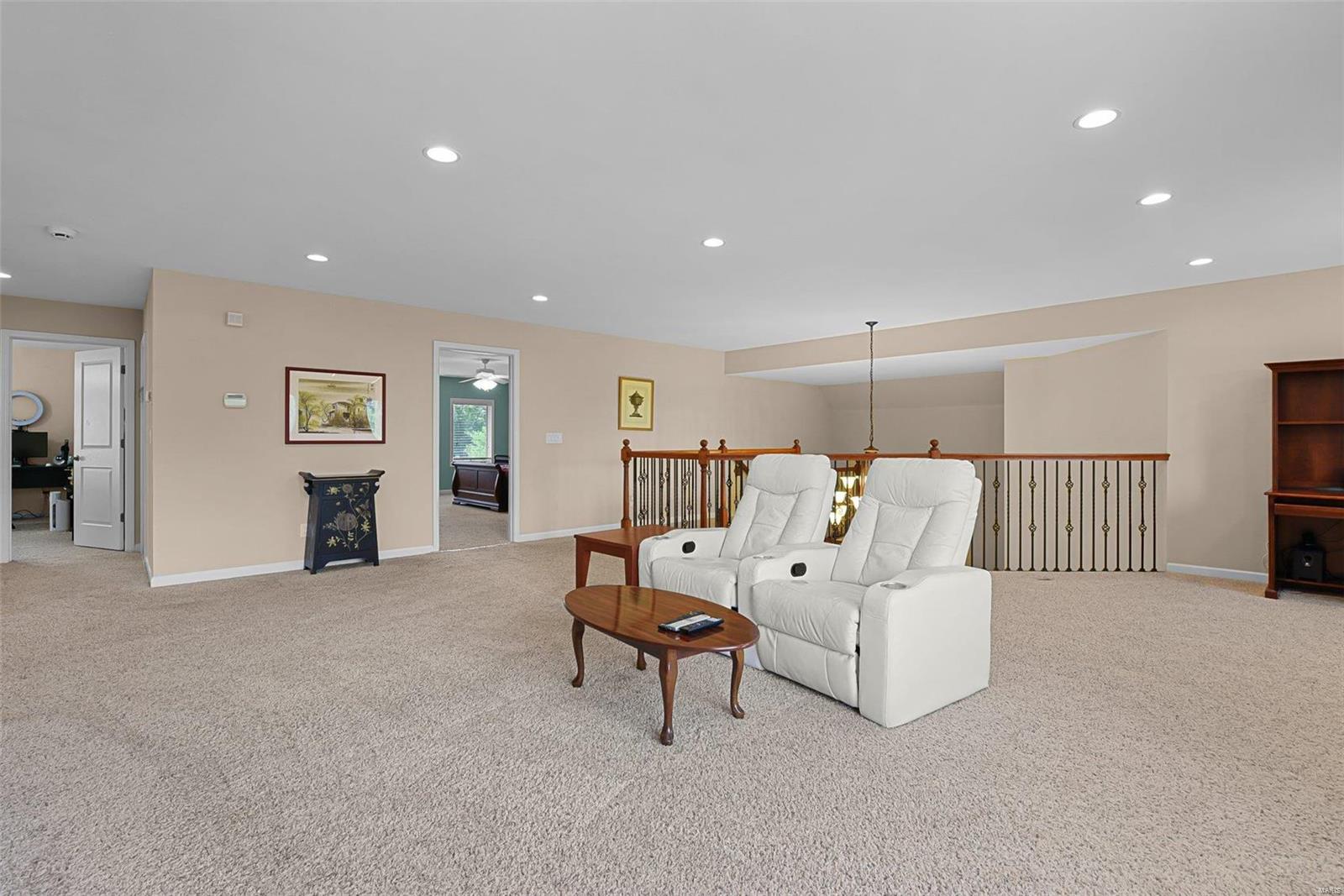 Ladue Meadows 2 - Residential