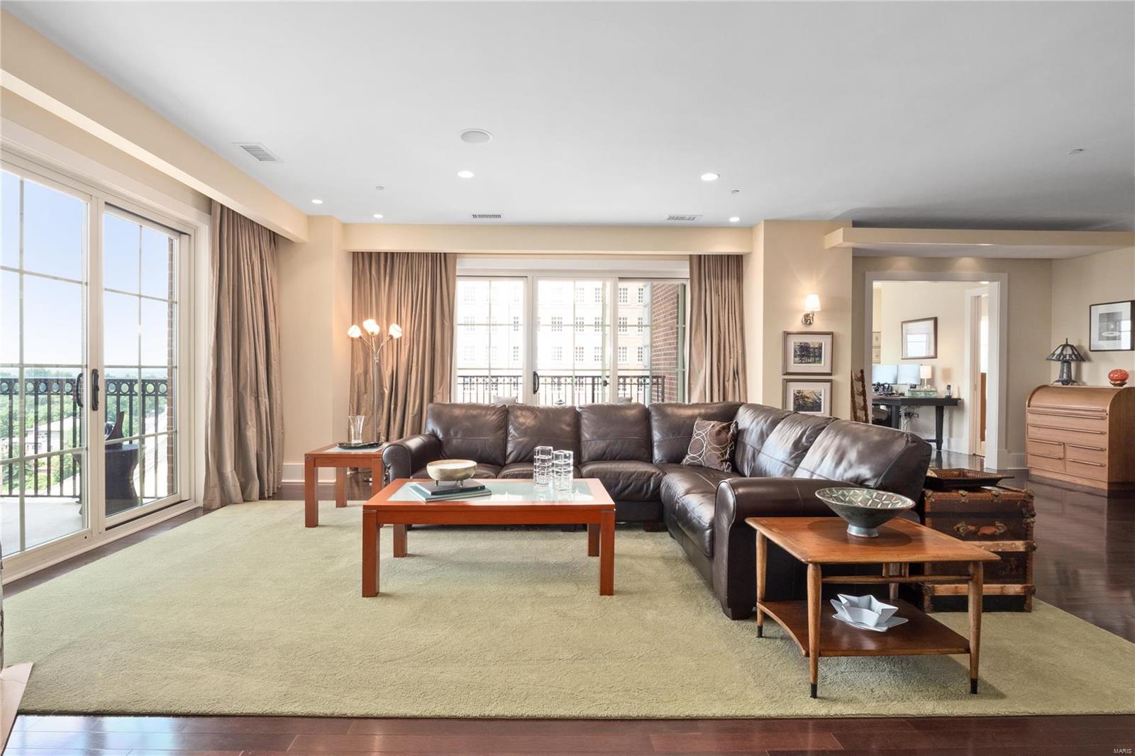 Plaza in Clayton - Residential