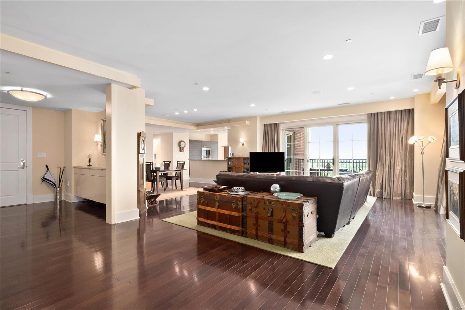 Plaza in Clayton - Residential