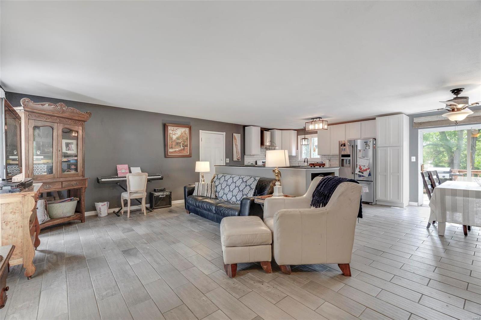 Country Hill South #3 - Residential