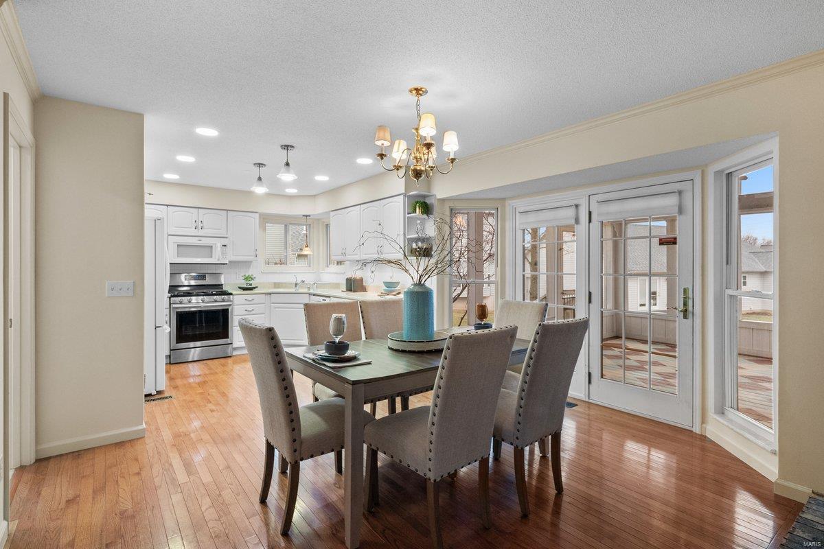 O'Fallon, Missouri 63368, United States, 3 Bedrooms Bedrooms, ,3 BathroomsBathrooms,Residential,Pending,20207