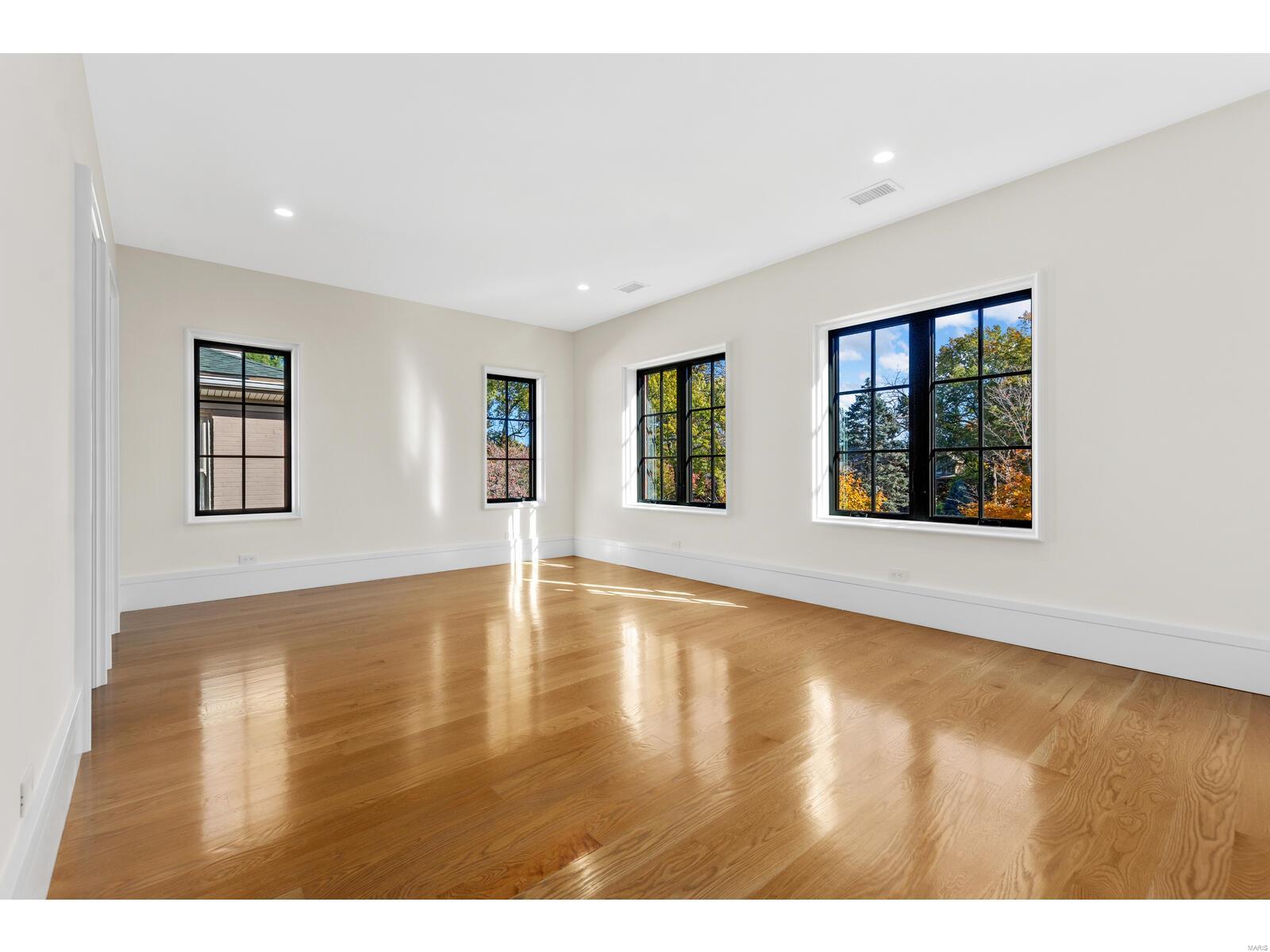 Hillcrest - Residential